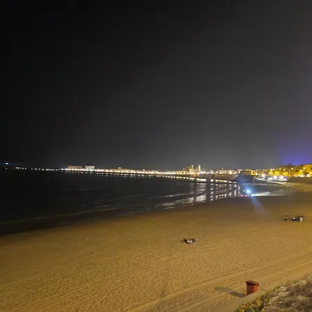Estreno Centro Y Playa דירה קדיז