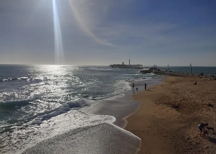 Estreno Centro Y Playa Cádis